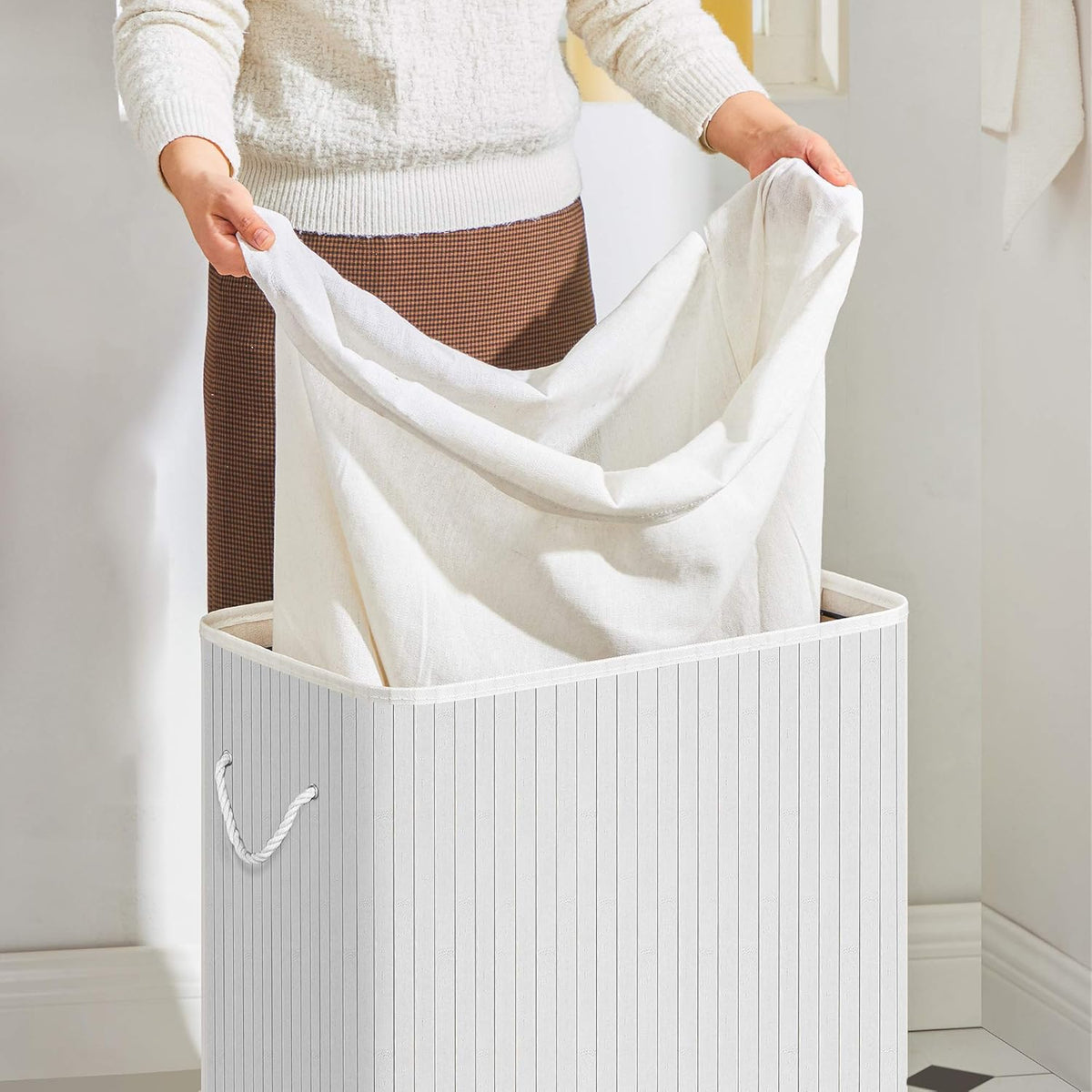 SONGMICS Laundry Basket with Lid LCB64WT